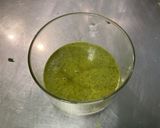 Une image de l'étape 8 de Sauce salade à la coriandre, framboise et oignon rouge.
