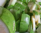 Foto del paso 2 de la receta: Canastitas de zapallitos y pollo