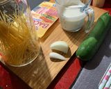 Foto del paso 1 de la receta: Espaguetis con calabacín y bacon