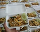 Foto langkah ke 4 dari resep Bakmie goreng.