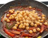 Foto del paso 4 de la receta: Sartén de garbanzos