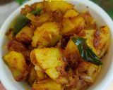 आलू की सूखी सब्जी (Aloo ki sukhi sabzi recipe in Hindi) रेसिपी चरण 3 फोटो