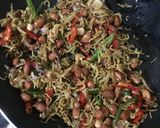 Foto langkah ke 3 dari resep Tumis Teri Kacang.