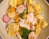 A picture of step 1 of #christmasgift Ham & Cheese Tortellini with chicken pieces.