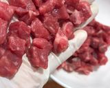 胡萝卜.土豆. 洋葱. 牛肉丁（简单 好吃）的食譜步驟1照片