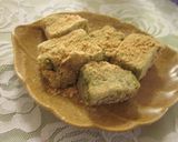 A picture of step 3 of Matcha Warabi Mochi with Matcha.