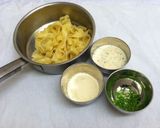 A picture of step 6 of Salmon Alfredo.