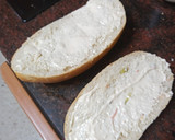 Foto del paso 1 de la receta: Bocadillo de soldadito de merluza, ensalada mixta y mayonesa