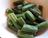 A picture of step 1 of Okra Curry.