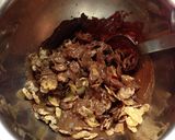 A picture of step 3 of Very Easy Chocolate Crunch.