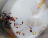 A picture of step 2 of Sheer khorma or poria.