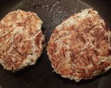 A picture of step 6 of Low-Sugar Okonomiyaki-Style Okara Pancakes.