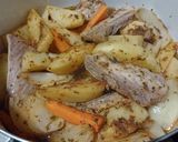 Foto del paso 2 de la receta: Aleta pez Raya con papas cebollas y zanahoria a la cacerola 😃😃