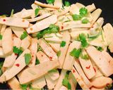 Hình bước làm 2 của món Đậu hũ Nhật xào cay