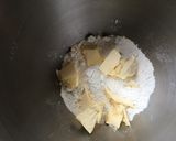Une image de l'étape 5 de Pâte brisée à la menthe fraîche et épeautre.