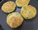 A picture of step 3 of Patoto sprouts tikki.