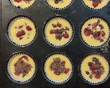 Gluténmentes meggyes csokis muffin recept fázis 4 fotója