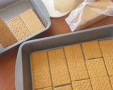 A picture of step 2 of Icebox Smores.