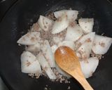 A picture of step 2 of Korean Simmered Daikon Radish Soboro.