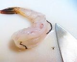 A picture of step 1 of Real Chinese-style Shrimp with Mayo (Aurora Sauce).