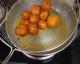 મેથી મુઠીયા (Methi Muthiya Recipe In Gujarati) રેસીપી સ્ટેપ3ફોટો