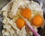 Foto langkah ke 3 dari resep Kue Lumpur Kentang.
