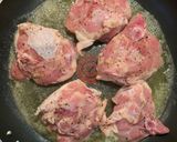 รูปขั้นตอนการทำที่ 2 ของ Chicken Fricassee 🐔