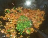 A picture of step 3 of Motte palya/ egg burji.