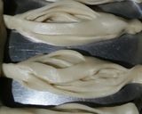 A picture of step 11 of Elo Jhelo.