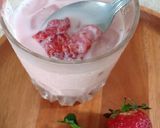 Foto langkah ke 7 dari resep Korean Milk Strawberry 🍓.