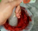 A picture of step 1 of (Hand made) Strawberry Samoothie🍓🍸.