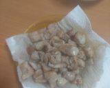Foto del paso 1 de la receta: Arroz con habas y pavo frito