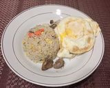 Foto langkah ke 4 dari resep Nasi goreng putih hati ayam simple.