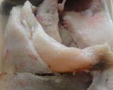A picture of step 2 of How to Prepare Amberjack.