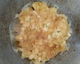 Foto langkah ke 3 dari resep Dadar Telur Tahu.