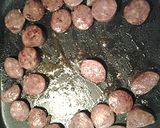 A picture of step 1 of Sausage and mashed potatoes.