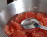 A picture of step 2 of Honey Grapefruit.