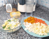 Foto del paso 2 de la receta: Crema de verduras con manzana y peras