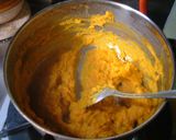 A picture of step 2 of Kabocha Squash Cake (Halloween version).