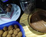 Foto del paso 1 de la receta: Trufas de bizcochuelo reciclado