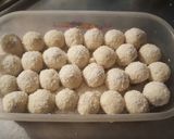 Foto del paso 6 de la receta: Trufas de leche, coco y frutas secas