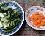 Foto langkah ke 1 dari resep Tumis sawi daging simple.