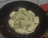 Foto langkah ke 4 dari resep Pizza Teflon Happy Call ala PizzaHut tanpa Telur tanpa Oven Minima.