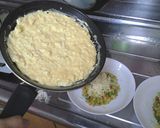 A picture of step 9 of Easy Fluffy and Creamy Omurice.
