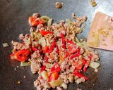 Foto langkah ke 2 dari resep Tumis Baby Buncis Daging Cincang.