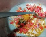 A picture of step 4 of Matar makhana sabji.