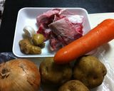 A picture of step 1 of Spare Rib Ginger Stew.