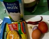 Foto langkah ke 1 dari resep Indomie Kari Ayam Kuah Susu.