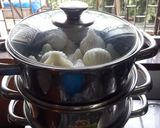 उकडीचे मोदक (ukadiche modak recipe in marathi) रेसिपी स्टेप 5 फोटो 