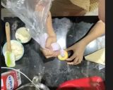 A picture of step 6 of Decorated Vanilla Cupcakes.